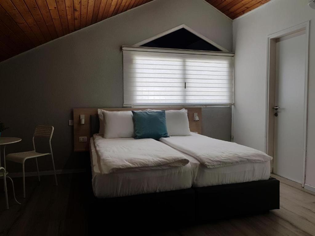 Airport Guest House Or Yehuda Pokoj fotografie